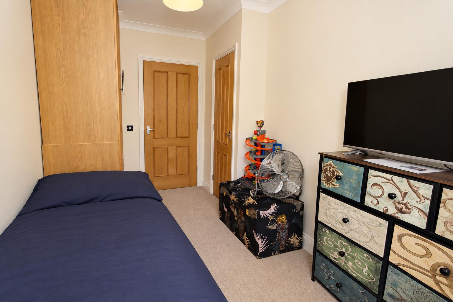 Saxon Place, Pangbourne, Reading
